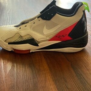 I’m selling Nike Air Jordan Zoom 92.